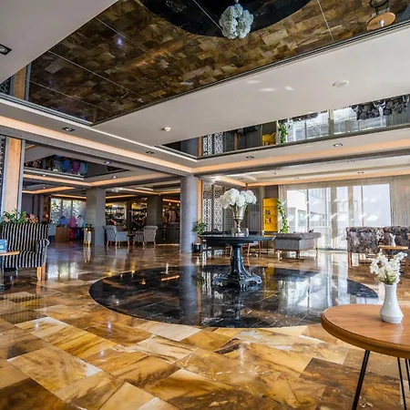 هيرابارك ثيرمال آند سبا 5*